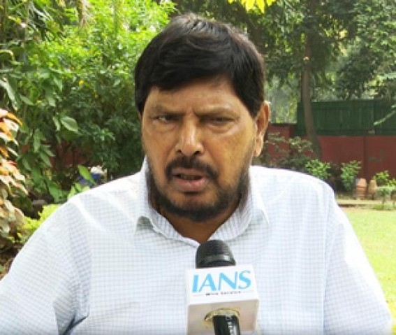Athawale dishes advice to ‘sulking’ Shinde ahead of key BJP meet Athawale dishes advice to ‘sulking’ Shinde ahead of key BJP meet