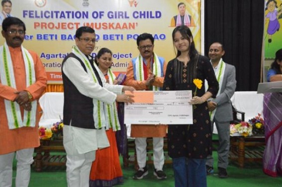 Girl Children felicitated as a part of ‘Beti Bachao, Beti Padhao’ Girl Children felicitated as a part of ‘Beti Bachao, Beti Padhao’