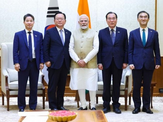 Delegation of Special Envoys from South Korea calls on PM Modi Delegation of Special Envoys from South Korea calls on PM Modi