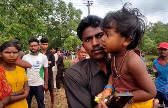 Young Housewife and a Local Youth’s hanging dead bodies found hanging in Krishnapur Tea Garden Young Housewife and a Local Youth’s hanging dead bodies found hanging in Krishnapur Tea Garden