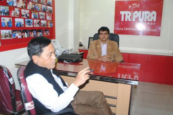 Tripura January 2015 , TIWN MD with dignitaries 